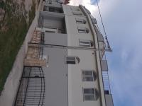 Water view brand new Apartment, short stroll to beach, peaceful! - B&B