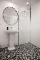 Guest House King Room 2 - ADULTS ONLY