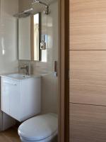 First Line Duplex Puerto Banus Sleeps 8 People - Bed and Breakfast