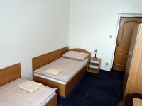 Zweibettzimmer mit eigenem Bad