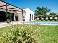La villa Crau Alpilles Camargue - B&B