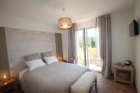 Queen Room with Pool View