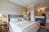 King Room with Spa Bath