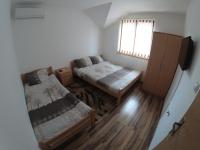 Camera Tripla con Bagno in Comune