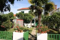 Apartments Fjaka - B&B