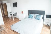 B&B Manchester - Studio Apartments Free street parking subject to availability - Bed and Breakfast Manchester