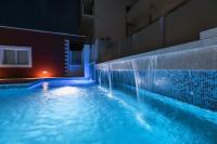 Oz's Oasis with Heated Private Pool - Bed and Breakfast Srinjine