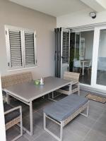 Apartamento con terraza