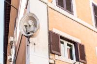 Panoramic Trevi Fountain View Luxury Apt - B&B Roma