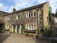 Over The Bridge Guest House - B&B Ripponden