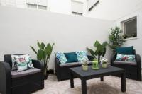 Stylish *NEW* Apartment in Alicante w/ 4 bedrooms - Chambres d'hôtes Alicante