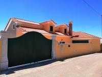 D´YELLOW HOUSE - Beach and Countryside - B&B Carqueja