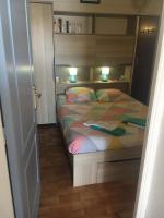 charmant studio alcôve à balaruc les bains 2 étoiles - B&B Balaruc-les-Bains