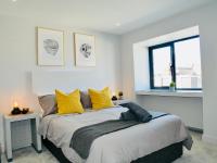 Stunning Sea View Apartment Near the Beach, Bournemouth & Poole - B&B Bournemouth