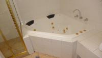 ADULTS ONLY - Spa Room with Private Patio
