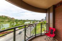 ELEMENT ON FIRST by Manna - Ferienwohnung Calgary