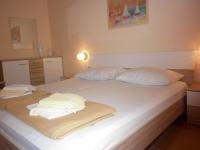 Apartment with Garden View