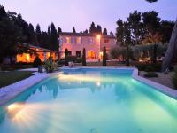 LE CLOS DES CYPRES - Maison d'hôtes de Charme - Diner Gourmet & Bien-être - B&B Graveson