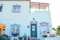 MaGea-Thalassa,Top floor Cretan studio with views - Ferienwohnung Tavronítis