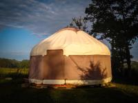 Cool Under Canvas - B&B Miremont