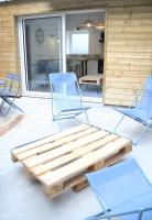 Superbe Maison 4 personnes entre le port et le centre, COUR PRIVATIVE, WiFi & Netflix gratuits - B&B