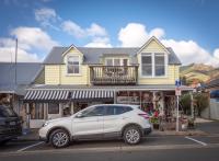 Akaroa Waterfront Apartment - Bed and Breakfast Akaroa