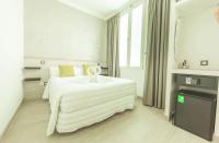 Interior Small Double Room