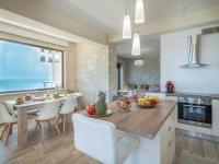 Private Luxury 3bdrm Villa - Walk to beach - B&B Keratókambos