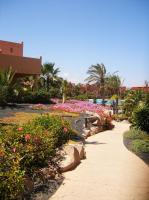 MY PRETTY HOME - Lovely and spacious surrounded by tropical gardens - private covered and uncovered terrace - pool - parking - FREE FIBRE OPTIC INTERNET - Bed and Breakfast Corralejo