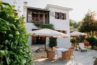 Villa with Patio