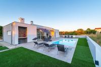 Holiday Home Gabriella - Bed and Breakfast Poljica