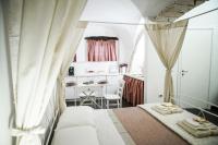 HOME 5 - Arco Antico - B&B Putignano