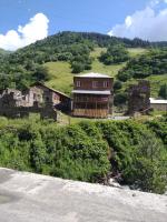 Raul Lushnu Darbaz - Bed and Breakfast Mestia