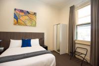 Queen Room (Shared Bathroom)