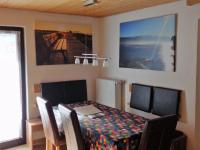 Apartamento de 3 dormitorios con balcón