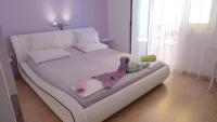 One-Bedroom Apartment with Terrace and Partial Sea View (3+1) Nr.3