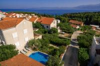 Holiday Home Lukrecia, for 9, private pool, free parking, 450 m from the beach - B&B San Pietro di Brazza