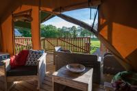 B&B Cheltenham - Lapwing Safari Tent - Bed and Breakfast Cheltenham