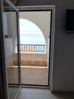 Apartamento con balcón