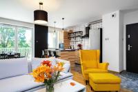 B&B Wroclaw - Botanic Gardens Apartment with FREE GARAGE Wrocław by Renters - Bed and Breakfast Wroclaw