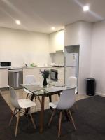 B&B Liverpool - Modern Apartment in Liverpool CBD - Bed and Breakfast Liverpool