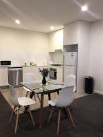 Modern APT in Liverpool CBD - B&B Liverpool
