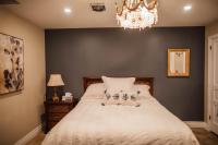 Queen Room with Shared Bathroom