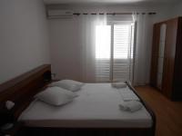 Appartamento Monolocale con Terrazza e Vista Mare