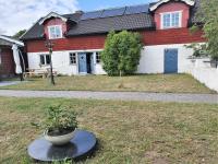 Guesthouse at Isola Gård on the middle of Öland - Chambres d'hôtes Färjestaden