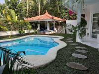 B&B Jogjakarta - SUNKISS VILLA by Yogya Tropicana - Bed and Breakfast Jogjakarta