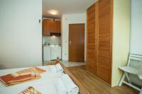 Studio mit Balkon