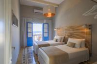 B&B Żebbuġ - Number 28 - The house with the blue door - Bed and Breakfast Żebbuġ