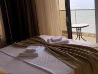 Suite Lit King-Size - Vue sur Mer