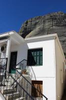 Meteora Mansion - Traditional Apt 3BD - Rocks View - Ferienwohnung